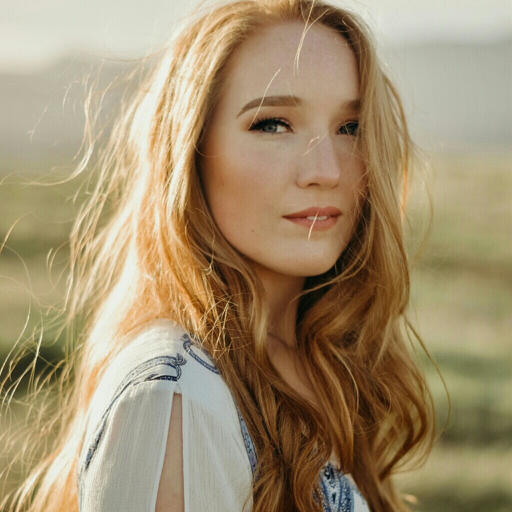 Meet your Posher, Moira